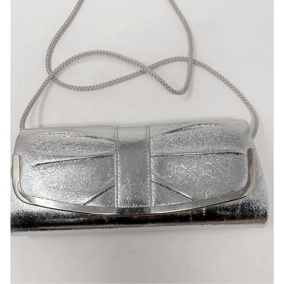 Vintage Touch of Nina Women's Metallic Magnetic Clutch Shoulder Bag Silver OS - Picture 2 of 12